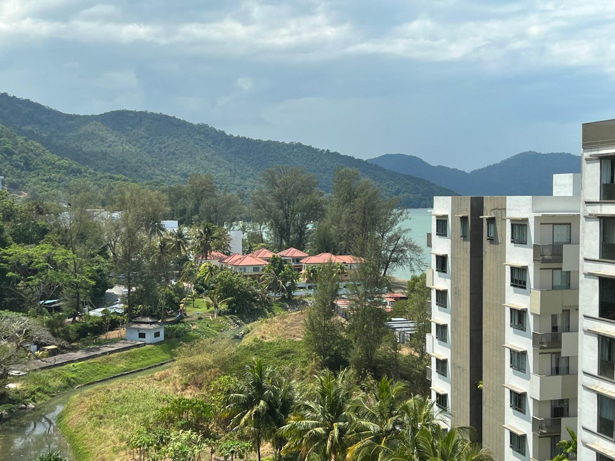 By The Sea @ Luxury Suites, Batu Feringgi Bagian luar foto