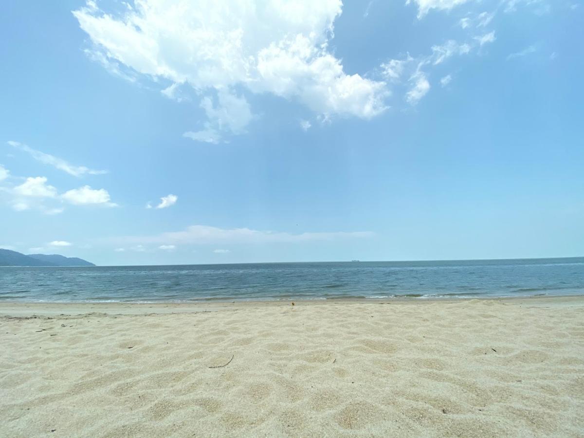 By The Sea @ Luxury Suites, Batu Feringgi Bagian luar foto